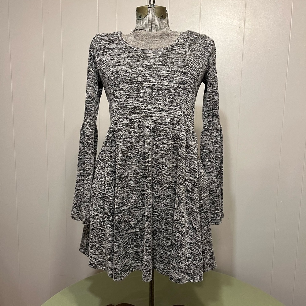 Living Doll LA Long Sleeve Flowing Shirt Dress Fit and Flare Sleeves 1X